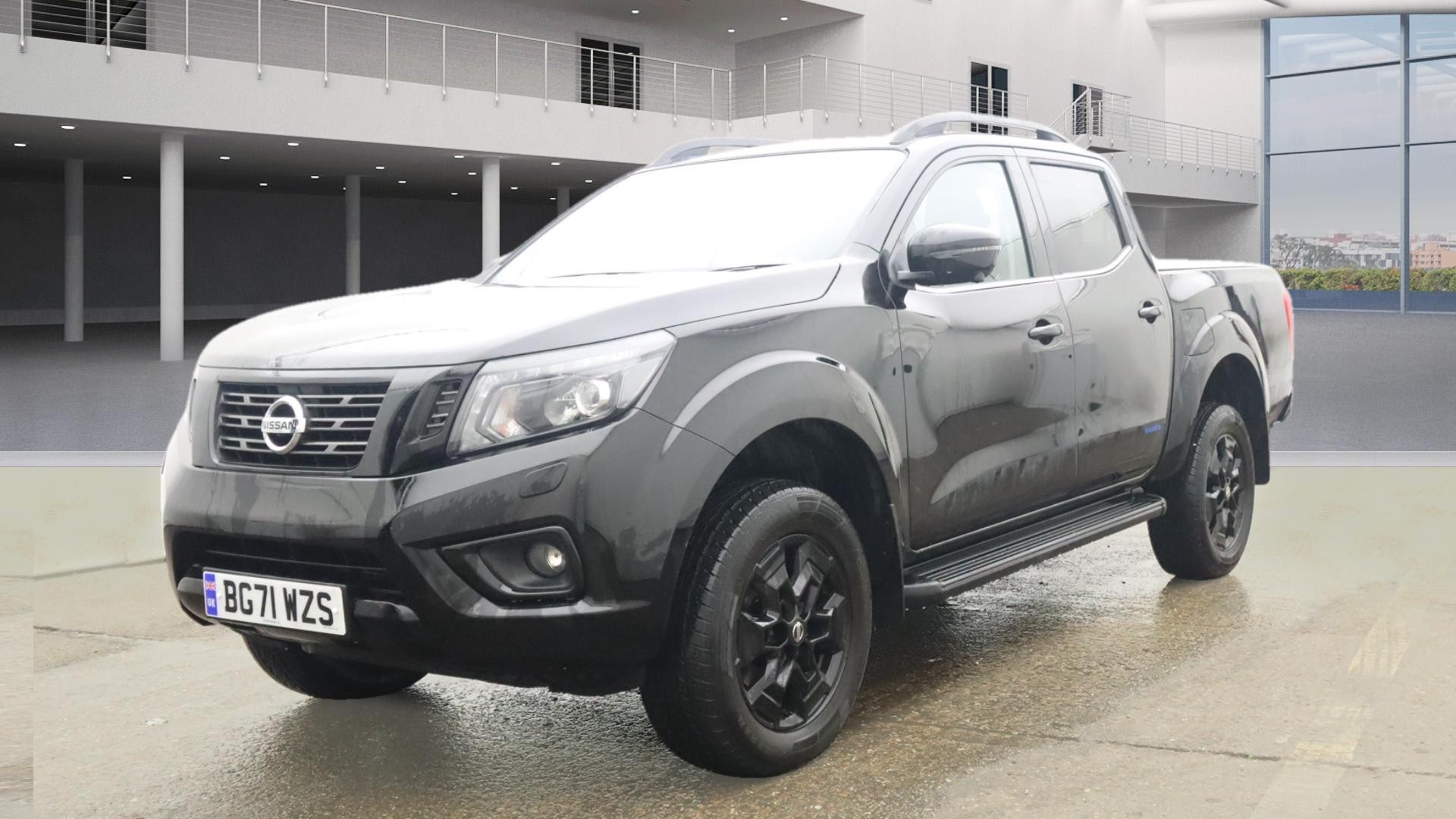 NISSAN Navara